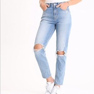 American Eagle Mom Jeans
